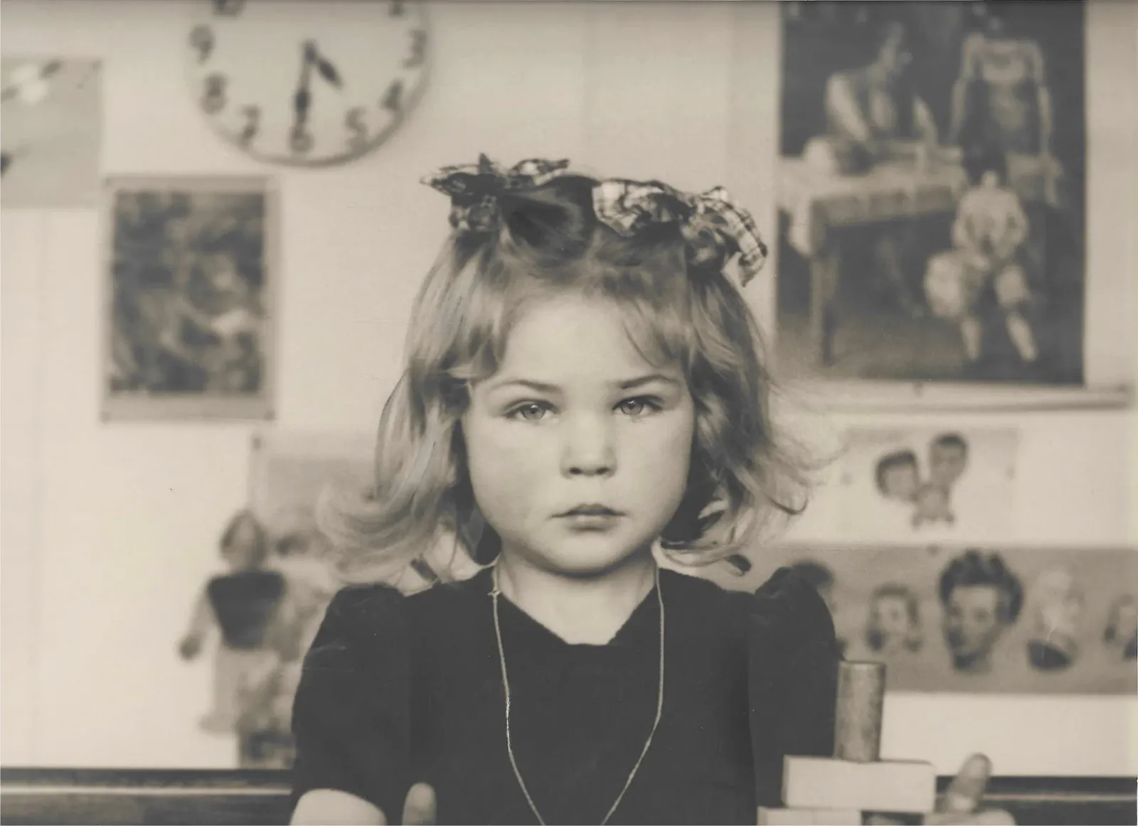 Madame Georgette enfant, photo d'époque en noir et blanc